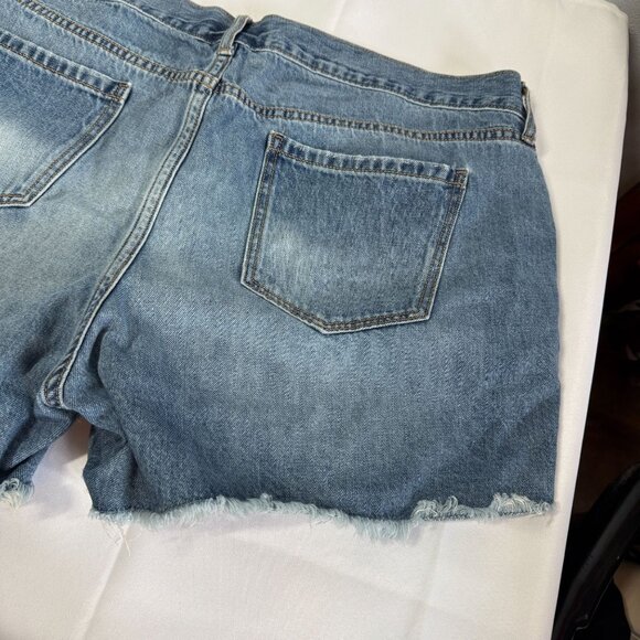 Old Navy Womens Distressed Diva Cut Off Jean Shorts Size 16 Light Wash Mid Rise - Picture 6 of 11